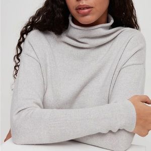 Aritzia Wilfred Grey Cyprie Sweater Size Small